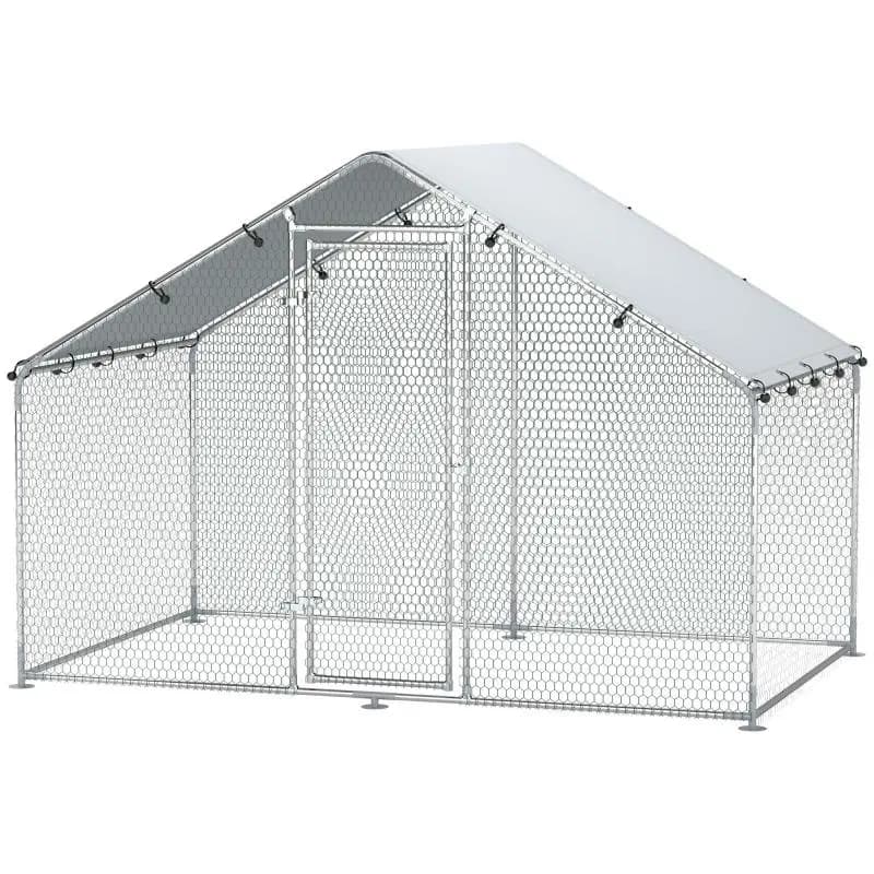 Chicken Run, 300 × 170 × 190 cm